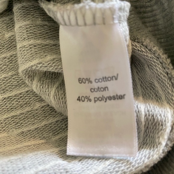 Polkadotted 3/4 Length Sleeve Top | Size Small Maurices - Picture 4 of 8